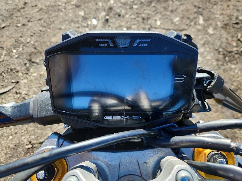 2022 Suzuki GSX-S1000 A