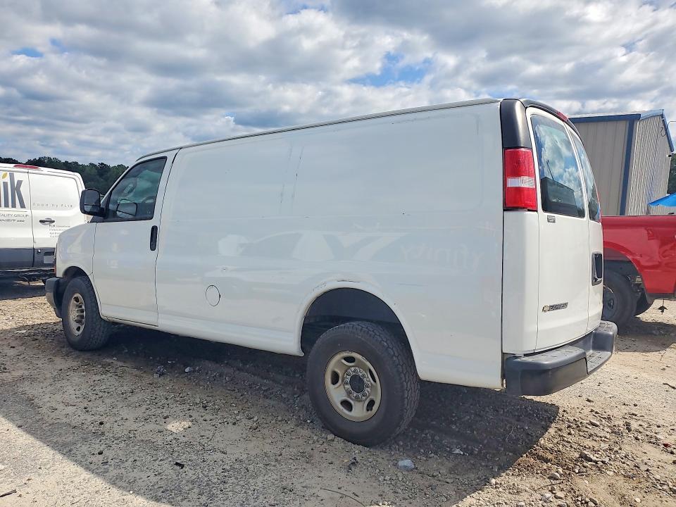 2020 Chevrolet Express G2500