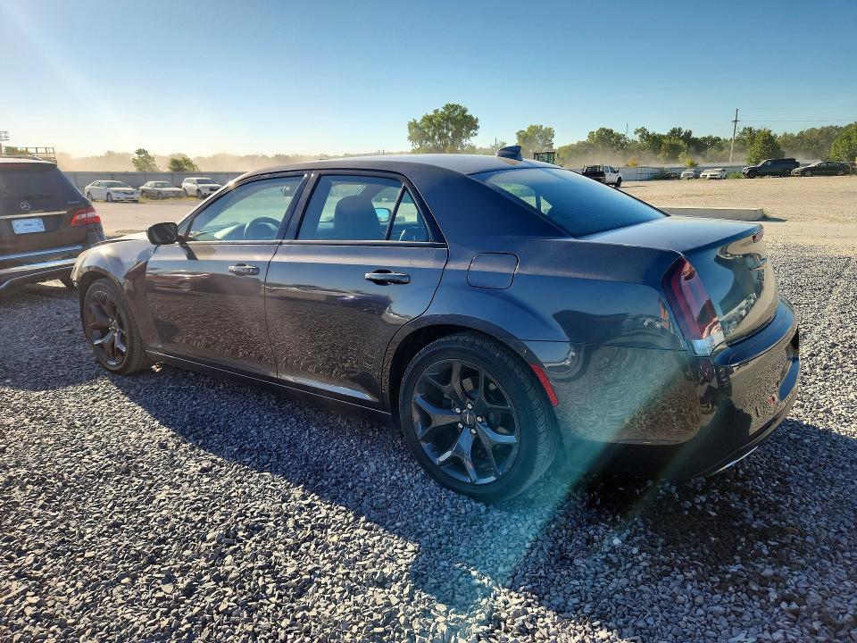 2021 Chrysler 300 S