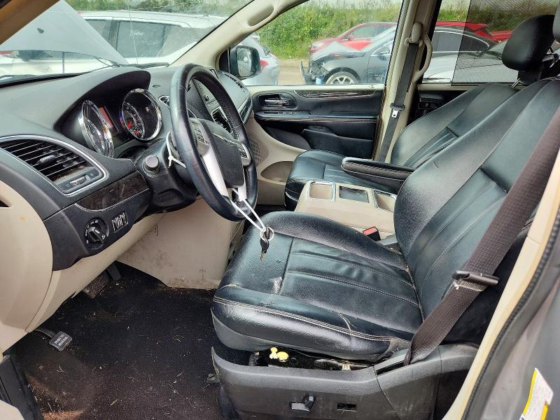 2016 Chrysler Town & Country Touring
