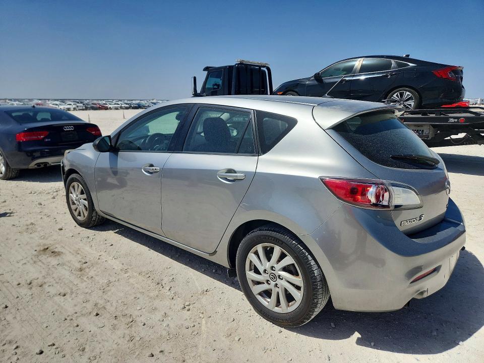 2013 Mazda 3 I