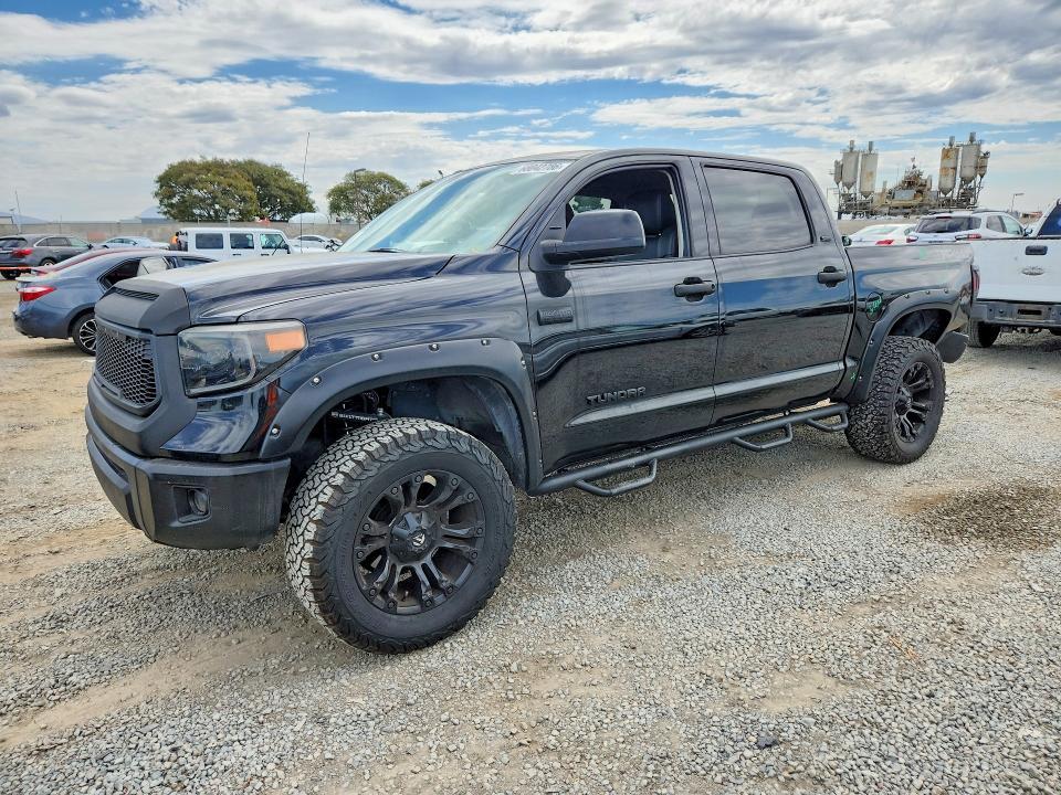 2017 Toyota Tundra SR5