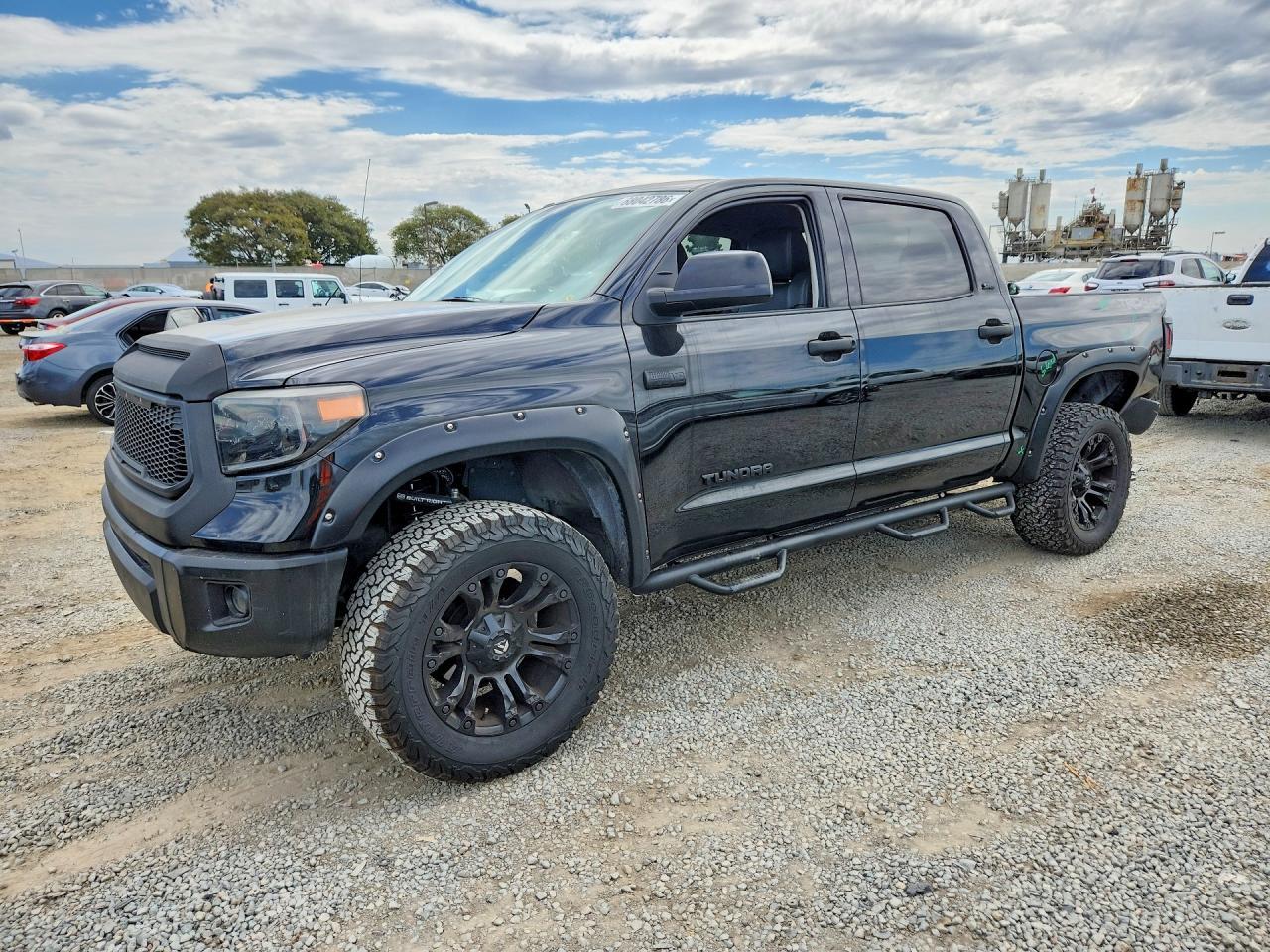 2017 Toyota Tundra SR5