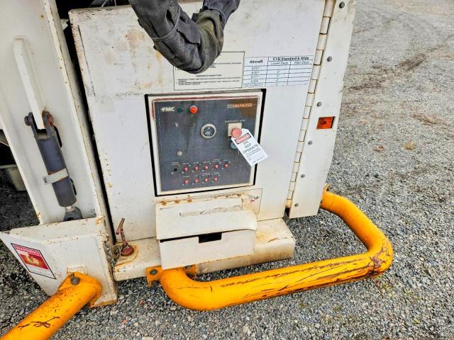 1993 Unknown 1993 FMC Commander U Cargo Loader