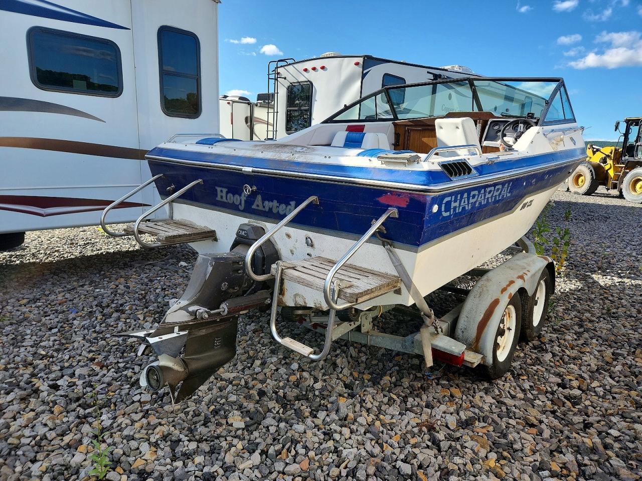 1989 Chaparral Boat