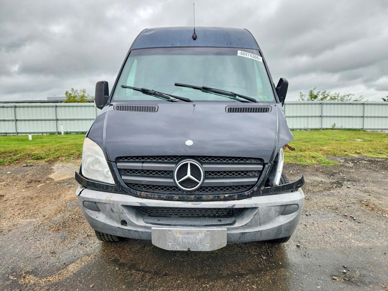 2013 Mercedes-Benz Sprinter 2500
