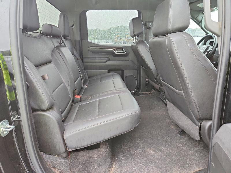 2025 GMC Sierra K1500 SLT