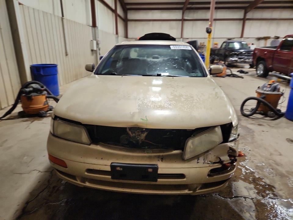 1997 Nissan Maxima GXE