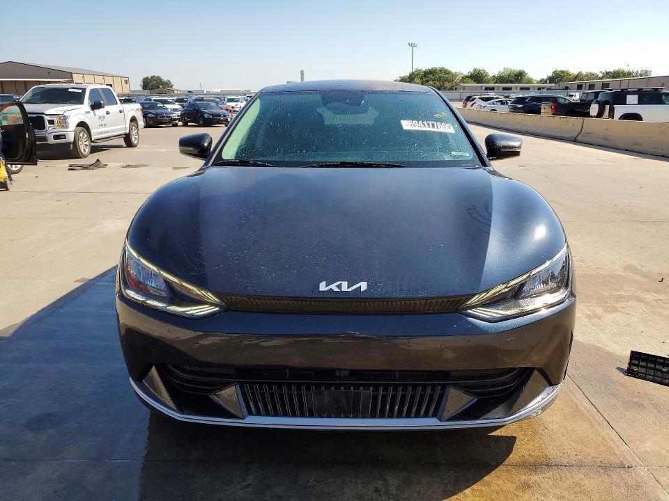 2024 KIA EV6 Wind
