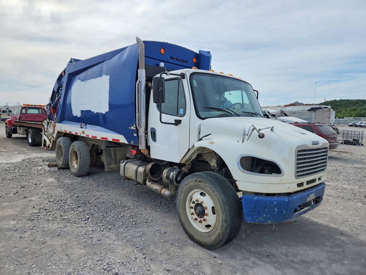 2014 Freightliner Business Class M2 Refuse Truck