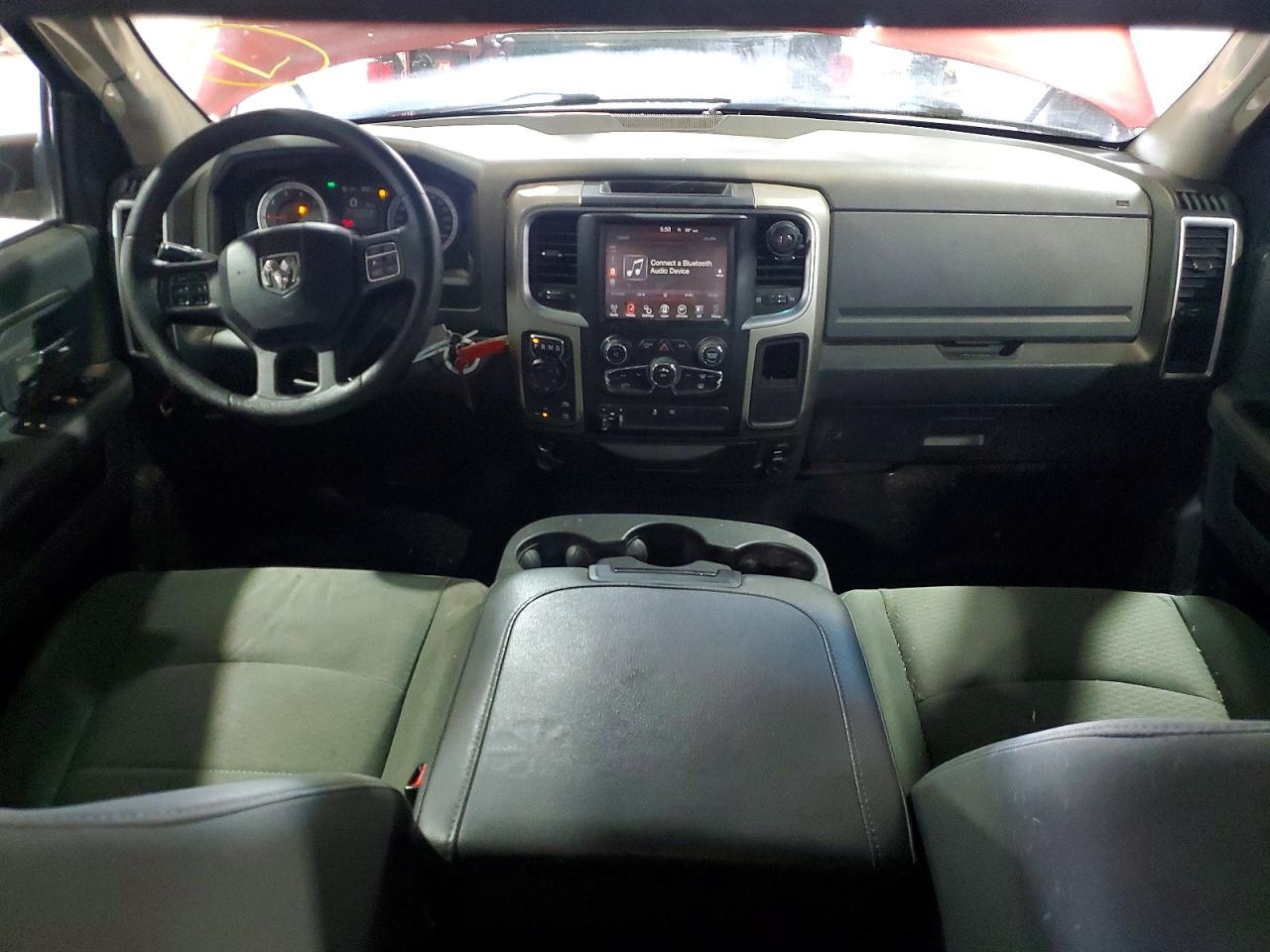 2015 Dodge RAM 1500 SLT