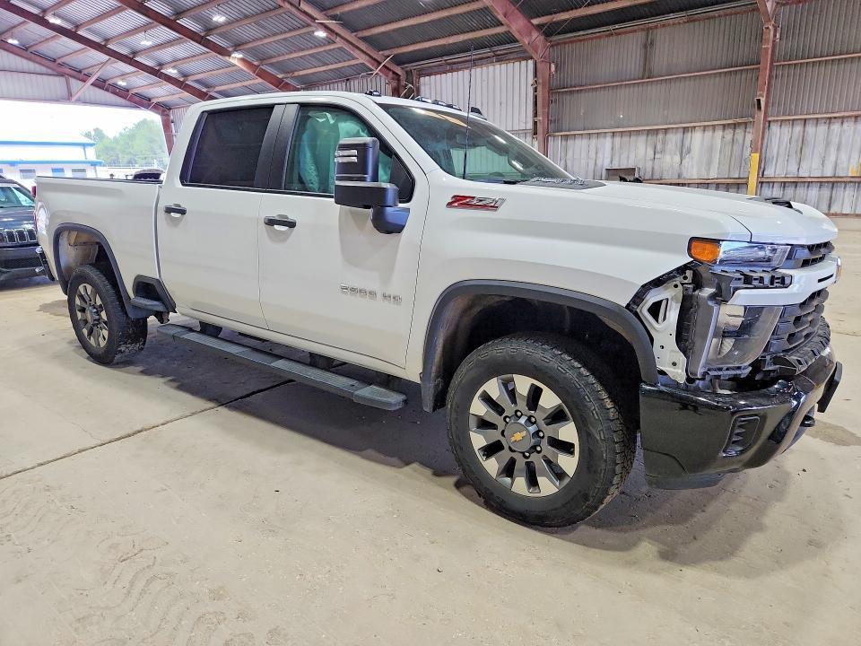 2025 Chevrolet Silverado K2500 Custom