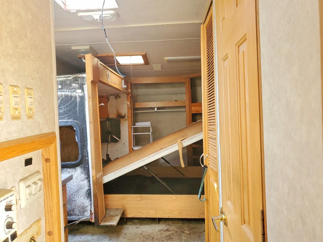 2003 Excel Trailer LTD