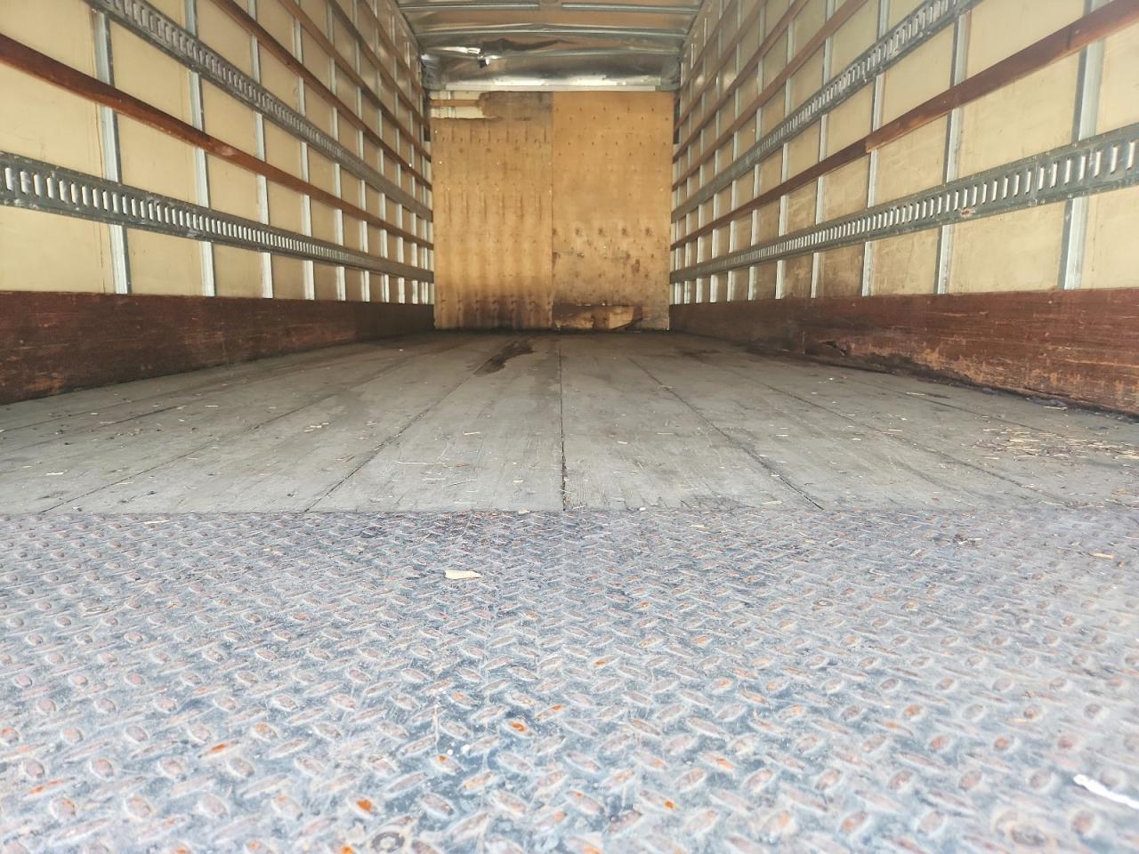 2013 International 4300 BOX Truck