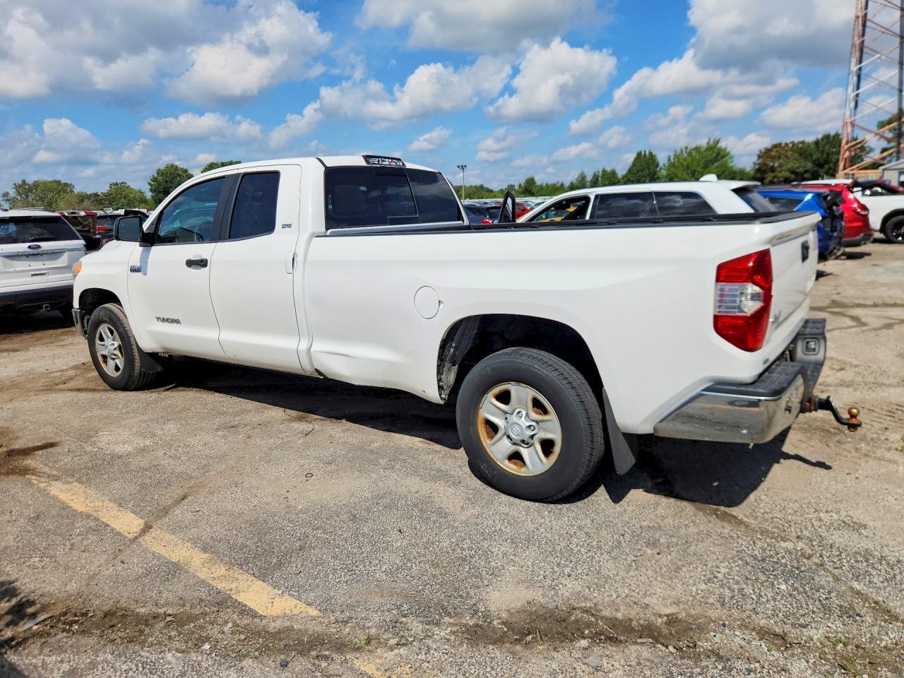 2015 Toyota Tundra SR5