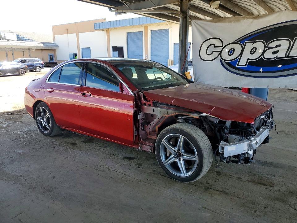 2017 Mercedes-Benz E 300