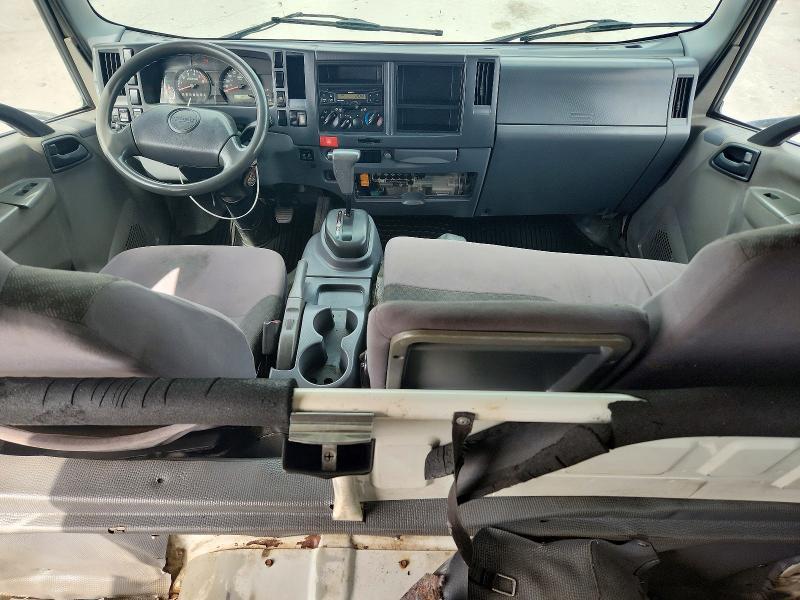 2014 Isuzu NPR HD-BOX Truck