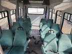 2004 Ford Econoline E350 Super Duty Cutaway Van