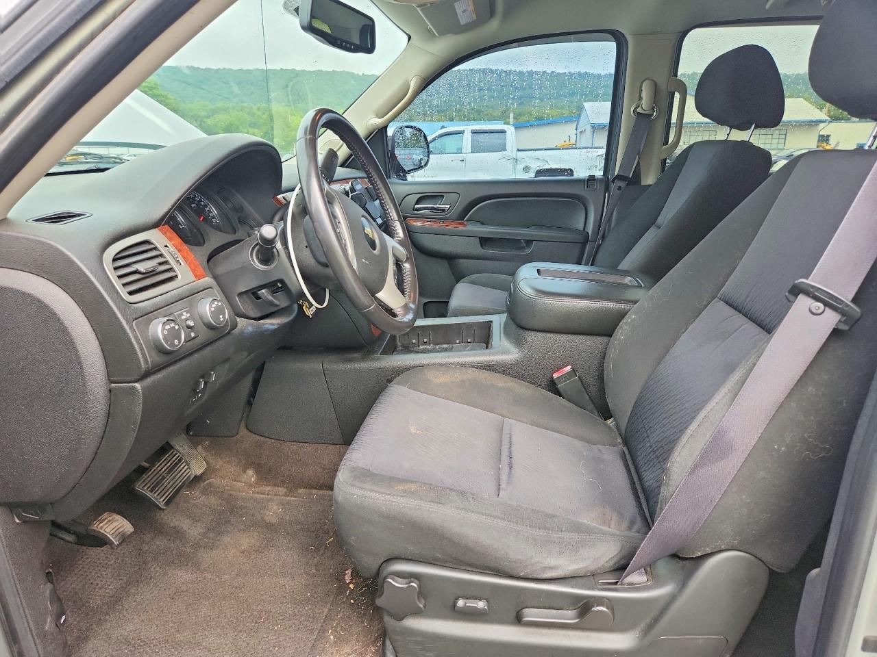 2011 Chevrolet Avalanche LS