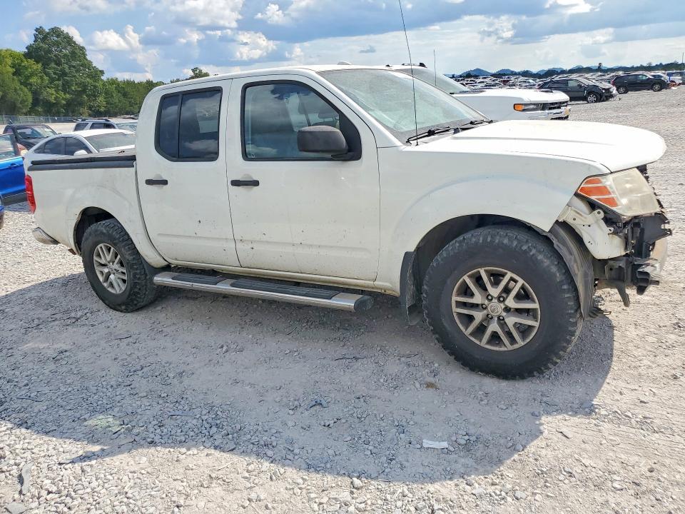 2016 Nissan Frontier SV