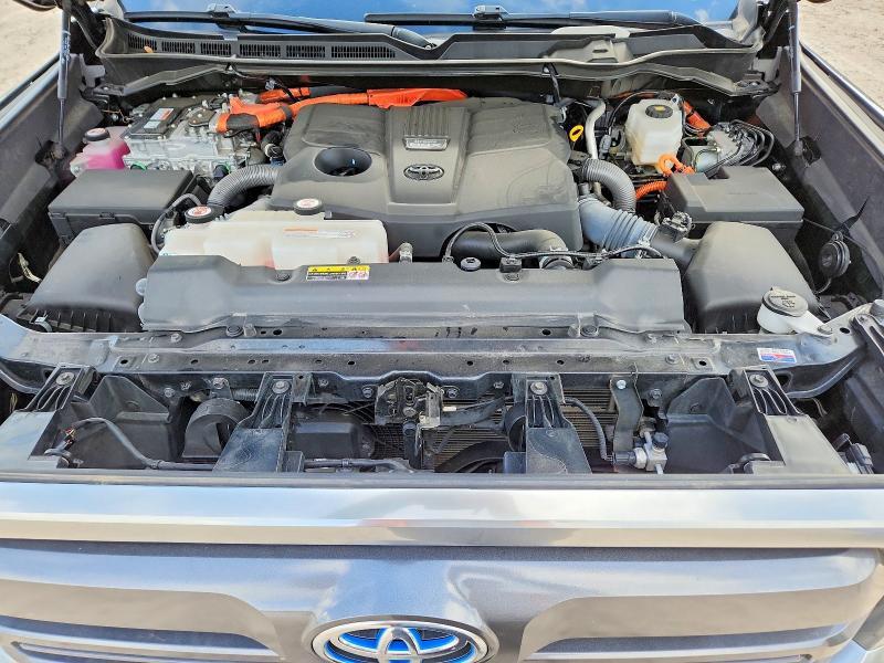 2023 Toyota Tundra Limited HV