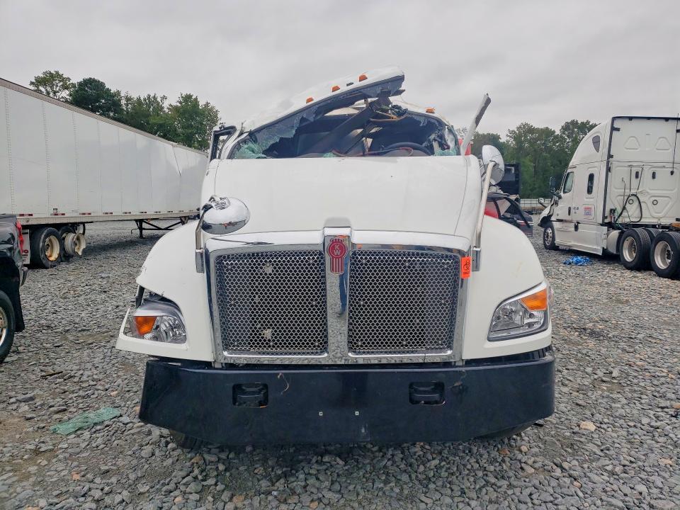 2025 Kenworth Construction T380