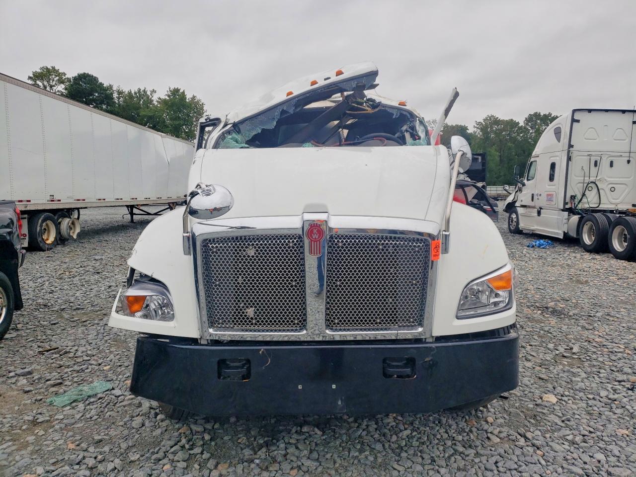 2025 Kenworth Construction T380