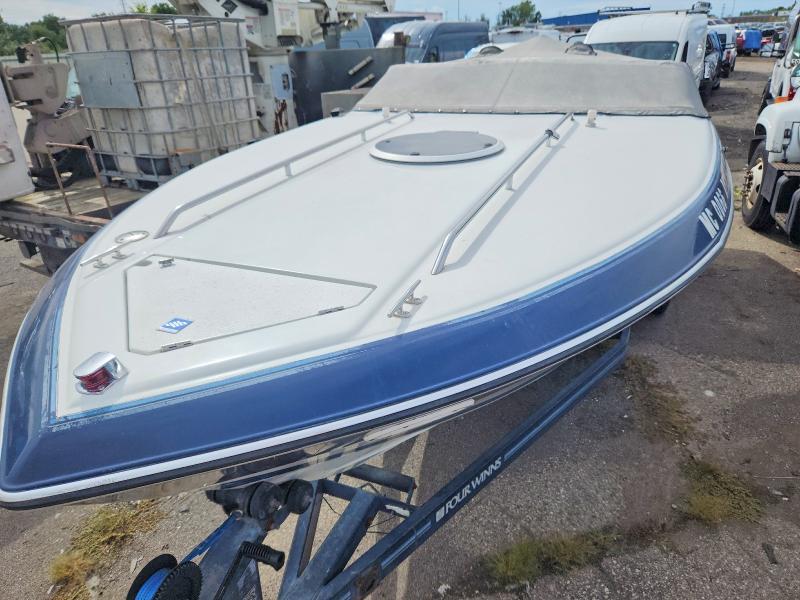 1990 Four Winds Boat