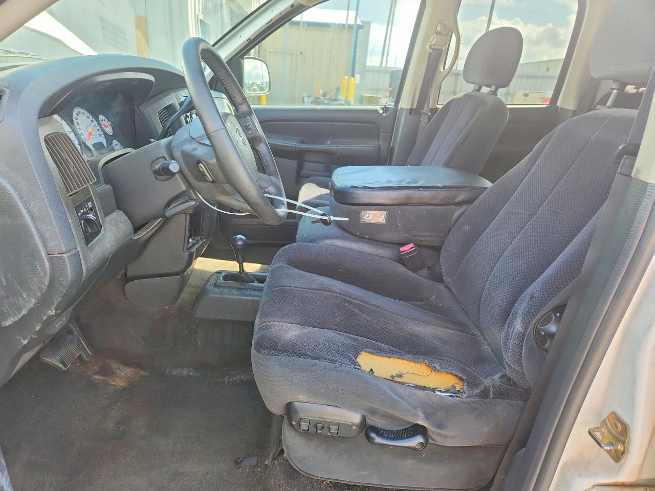 2004 Dodge RAM 1500 ST