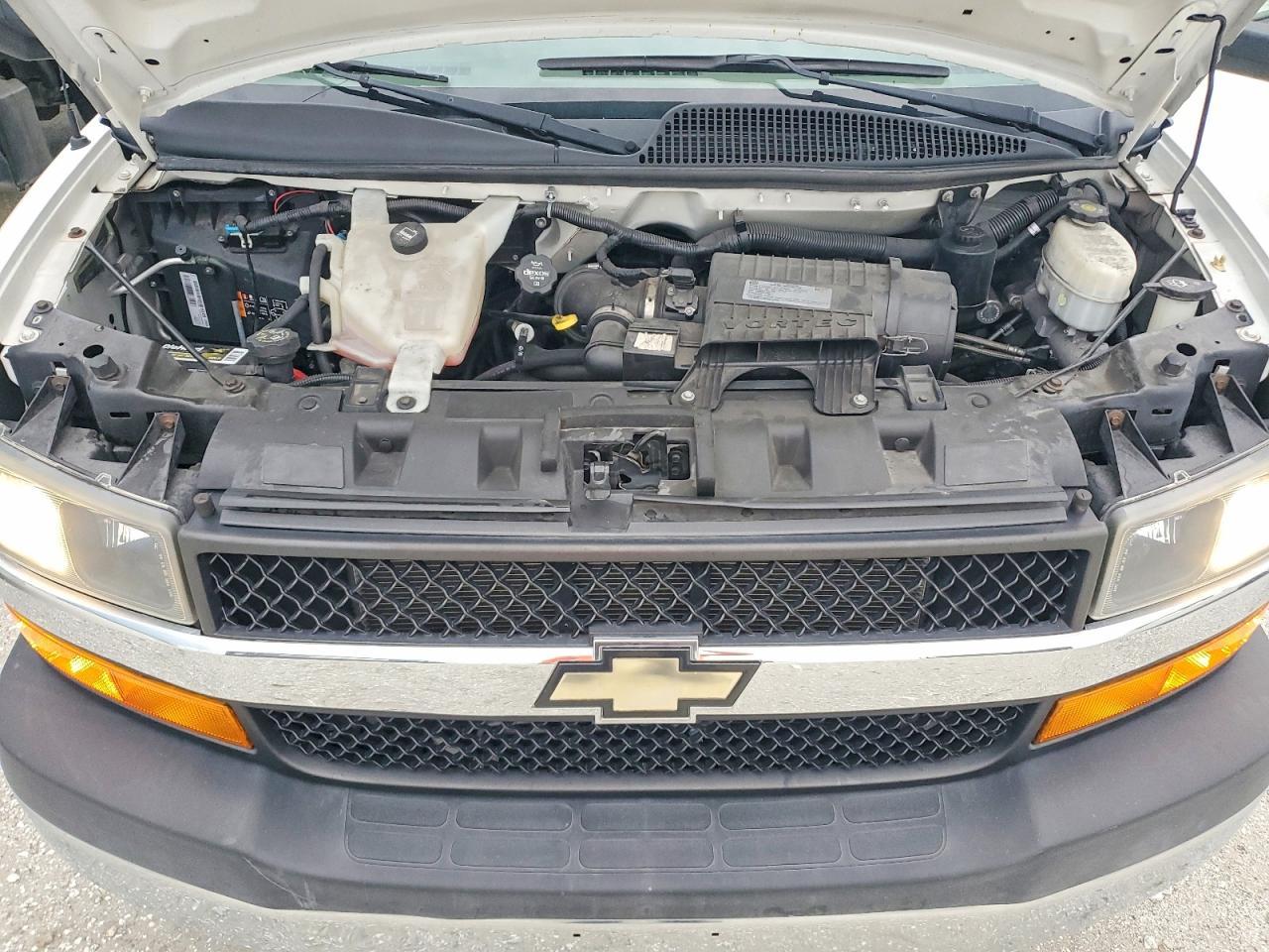 2019 Chevrolet Express G3500 BOX Truck