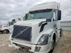 2006 Volvo VNL Semi Truck