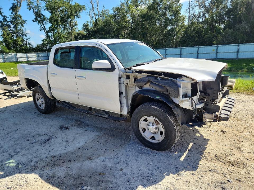 2017 Toyota Tacoma SR