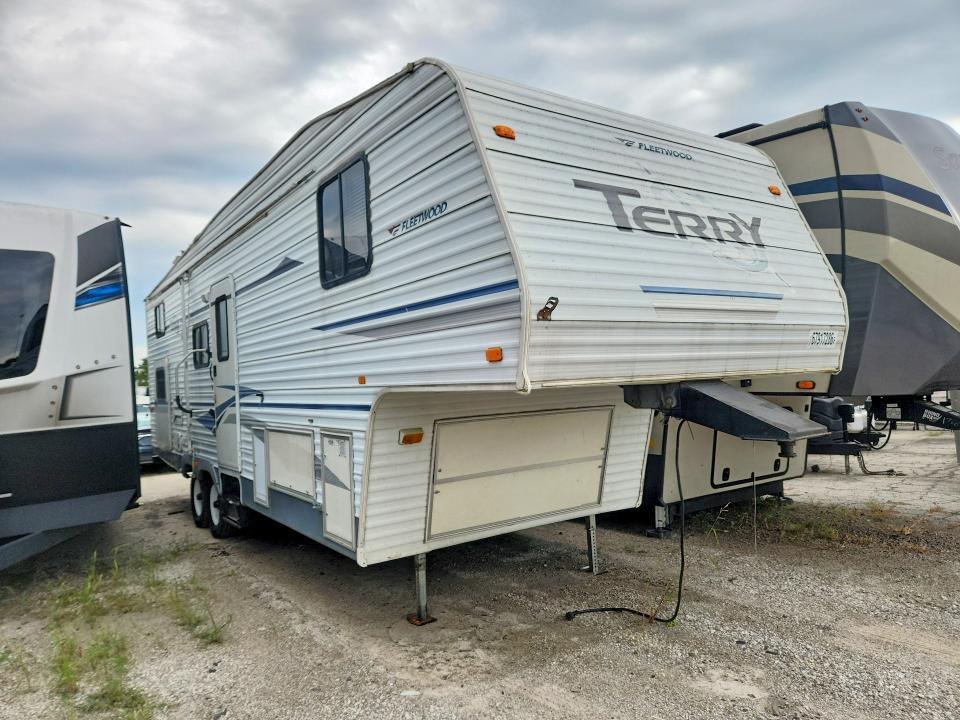 2005 Fleetwood Terry Camper