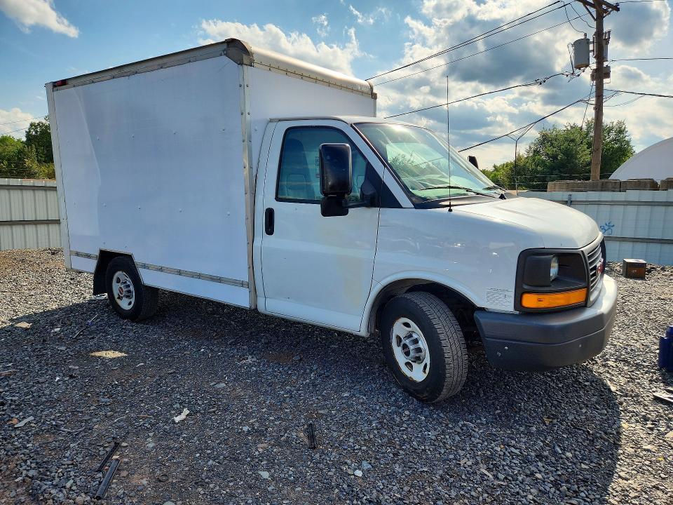 2012 GMC Savana BOX Truck
