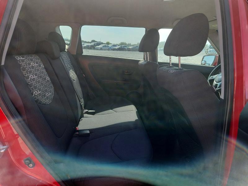 2011 KIA Soul +