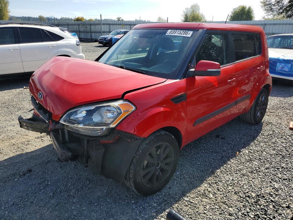 2013 KIA Soul +