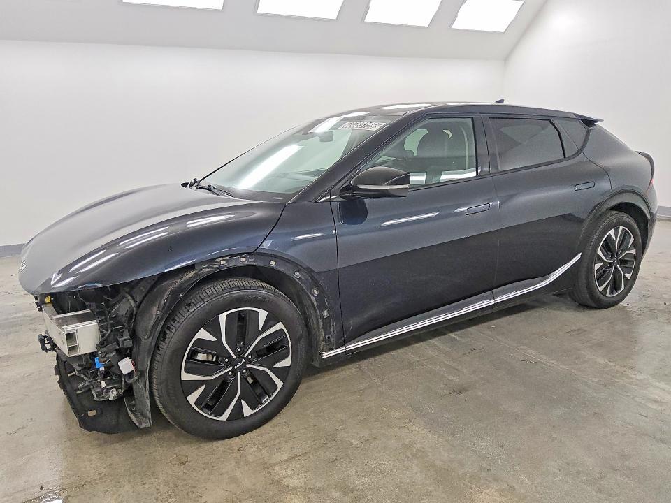 2023 KIA EV6 Wind