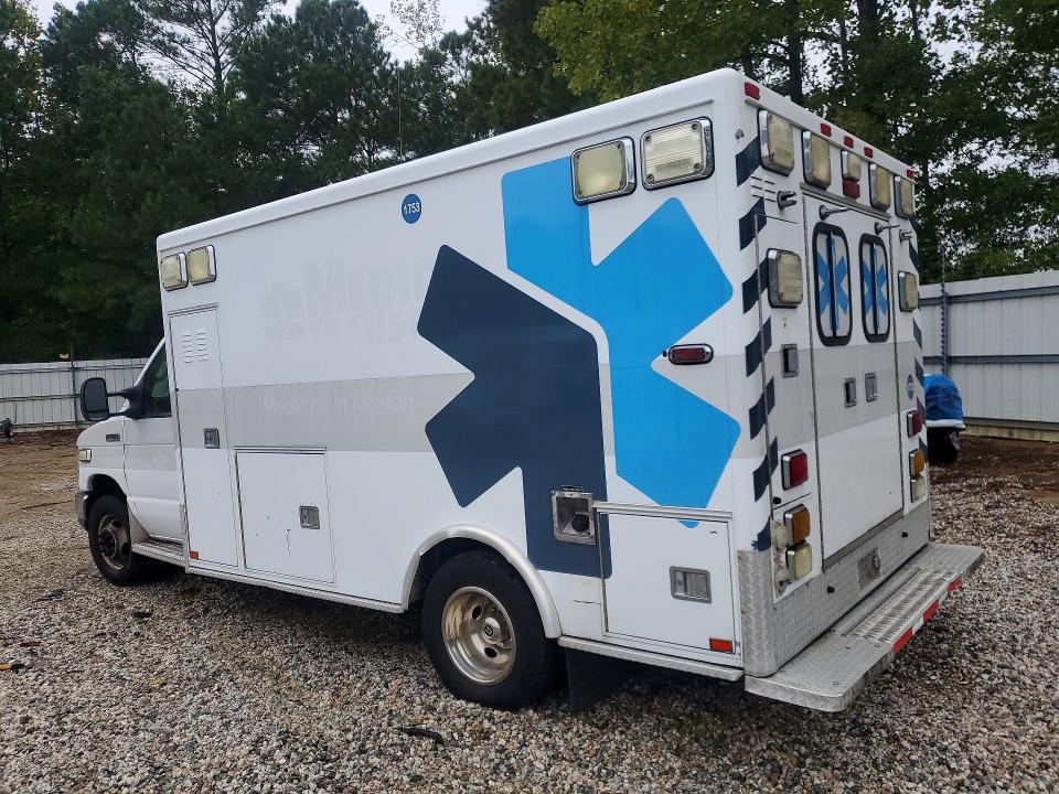 2009 Ford E350 Econo-Ambulance