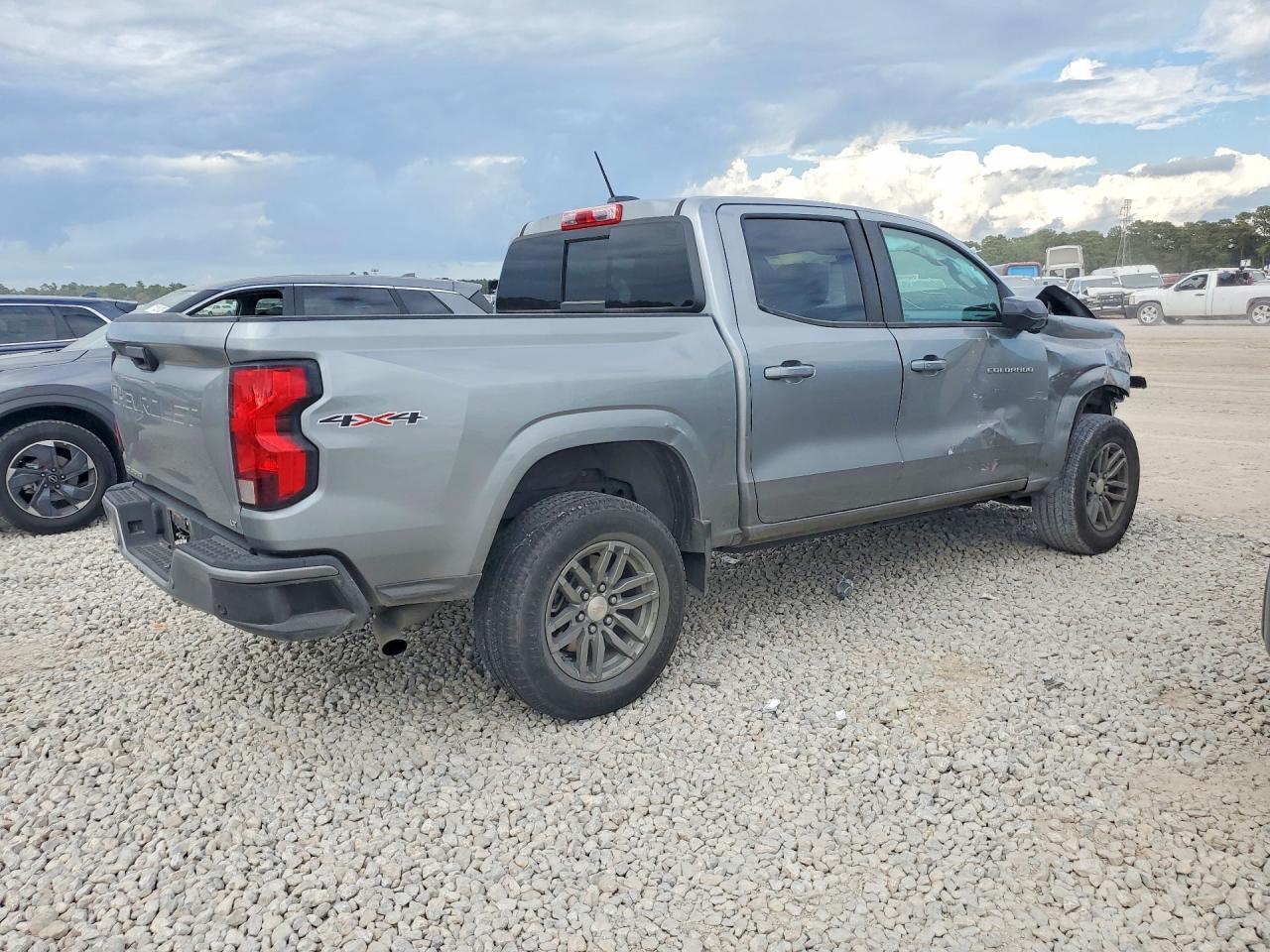 2024 Chevrolet Colorado LT