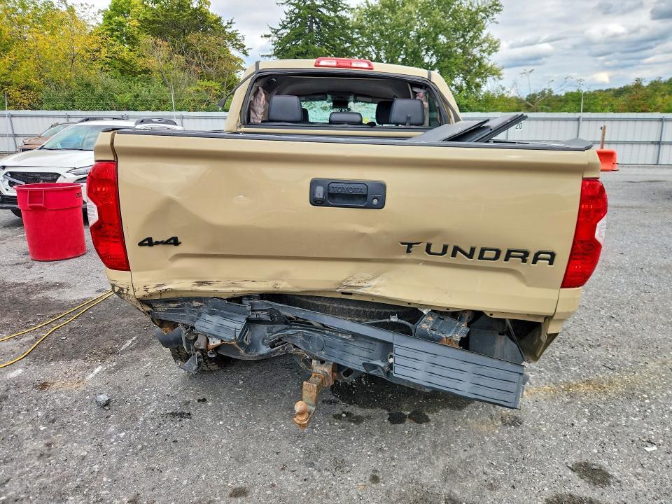 2016 Toyota Tundra SR5