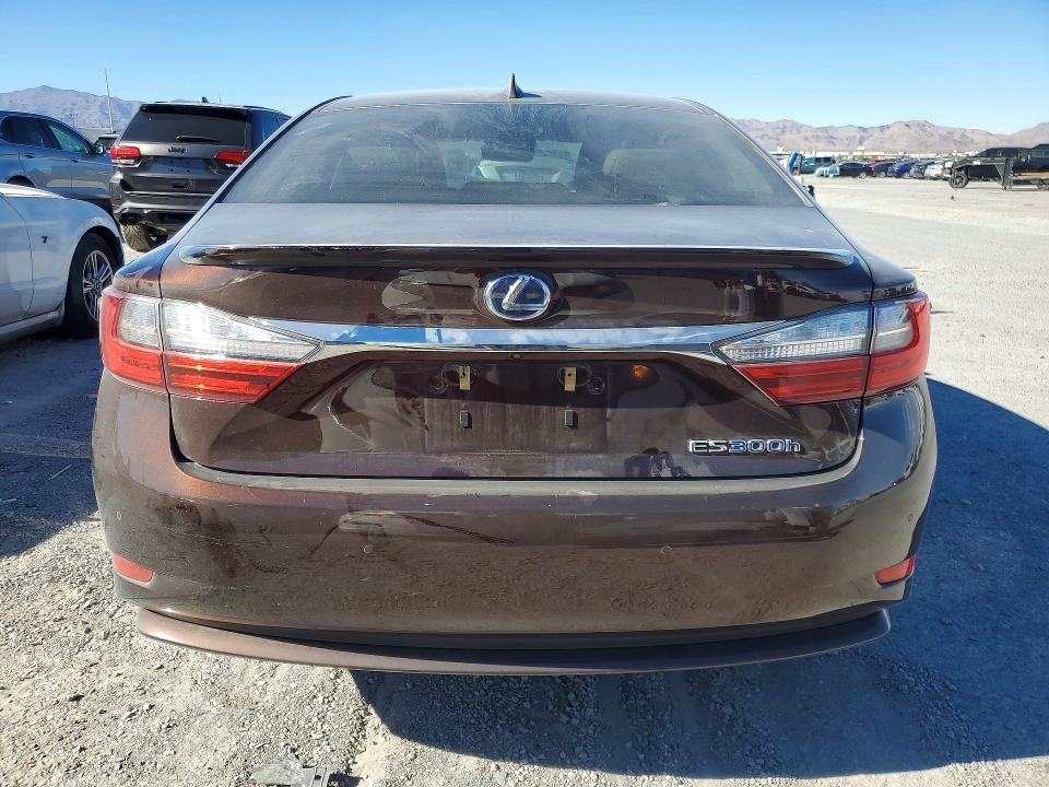 2018 Lexus ES 300H