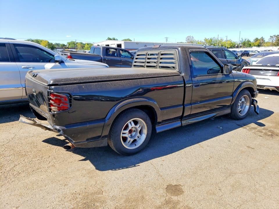 1999 Chevrolet S Truck S10