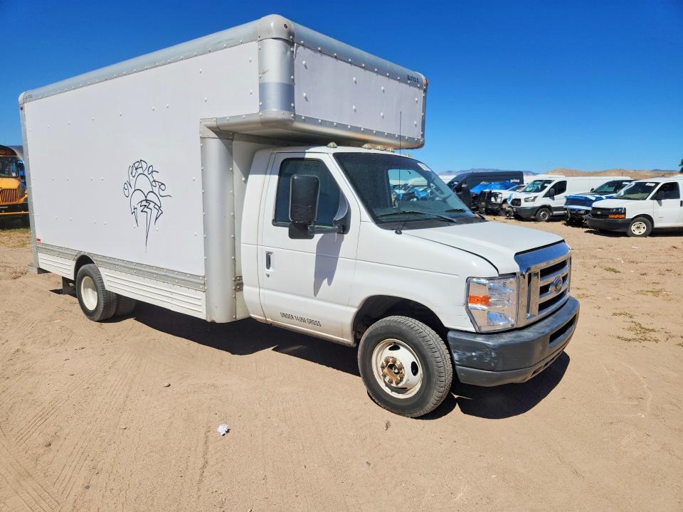 2009 Ford E450 BOX Truck