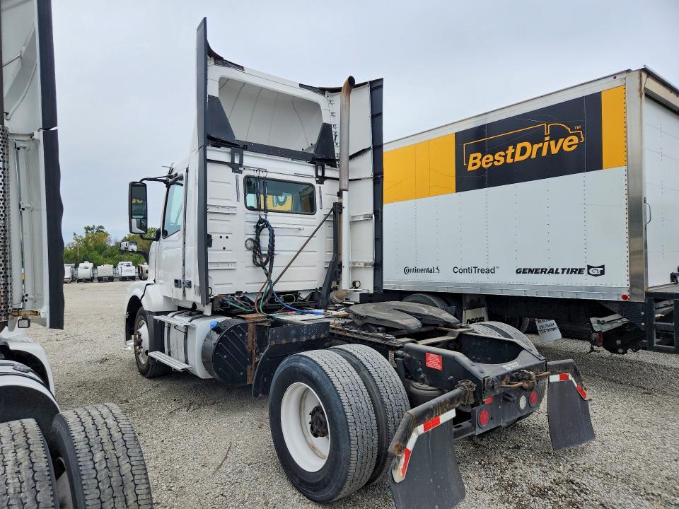2018 Volvo VNL Semi Truck