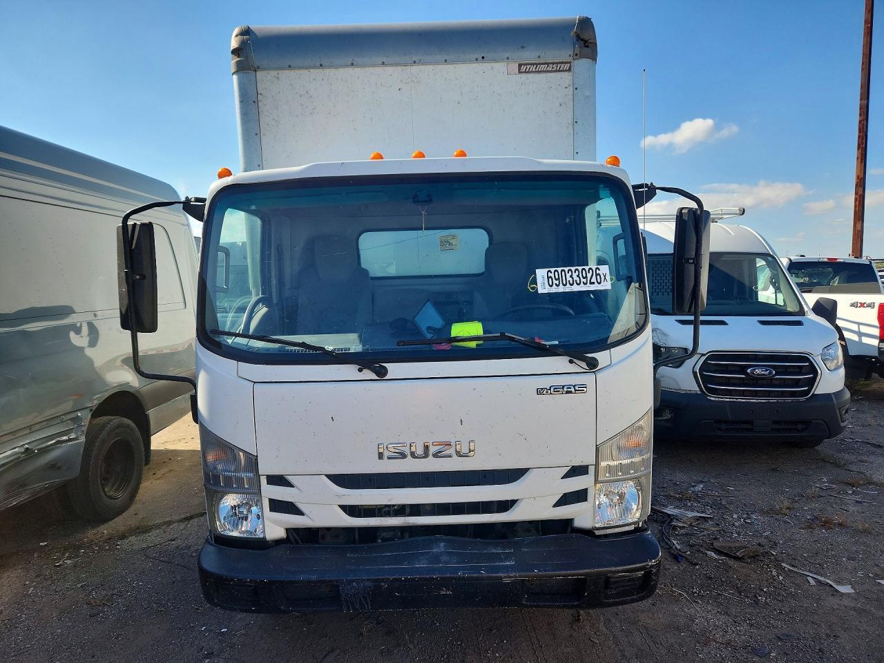 2016 Isuzu NPR HD BOX Truck