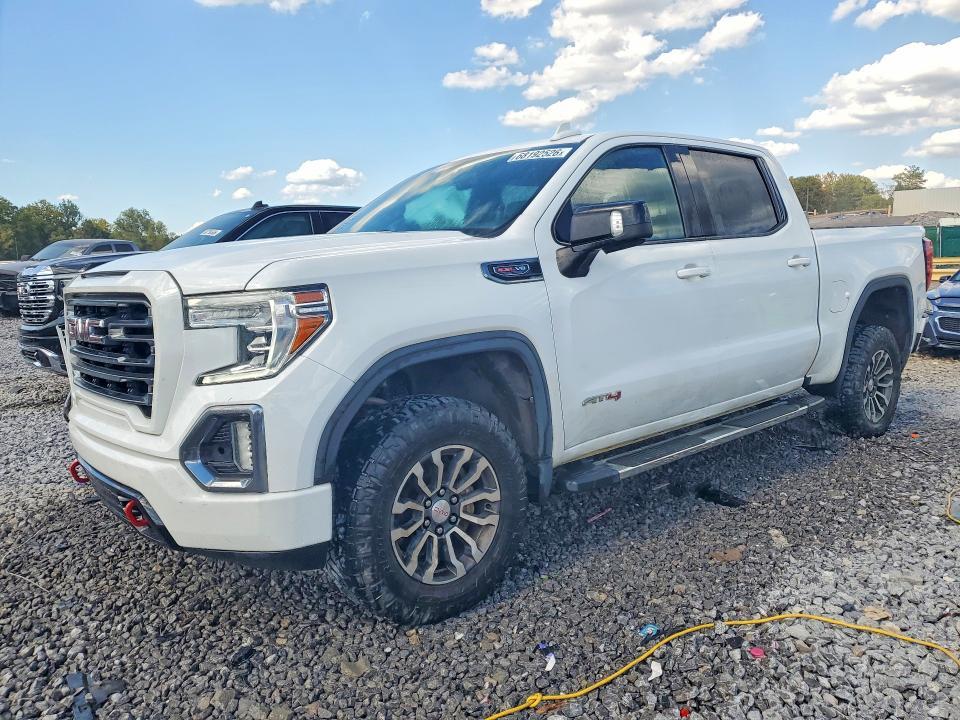 2021 GMC Sierra K1500 AT4