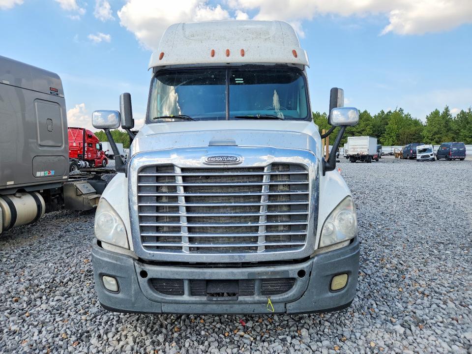 2017 Freightliner Cascadia 125 Semi Truck