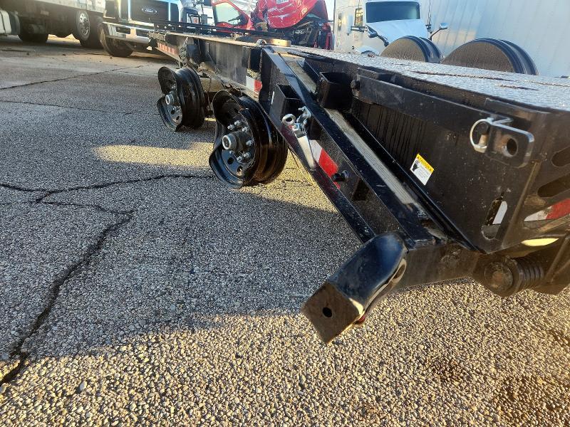 2026 PJ EV202 Equipment Trailer