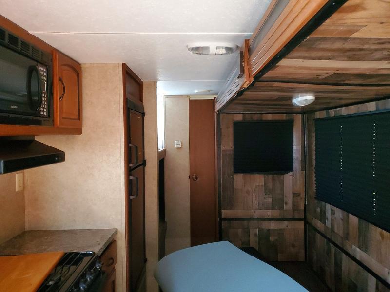 2012 Keystone Summerland Camper