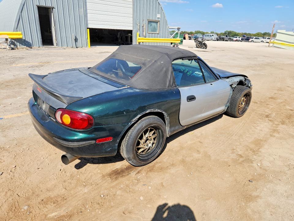 2000 Mazda MX-5 Miata Base
